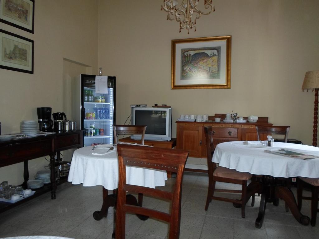 Melville Turret Guesthouse Γιοχάνεσμπουργκ Εξωτερικό φωτογραφία